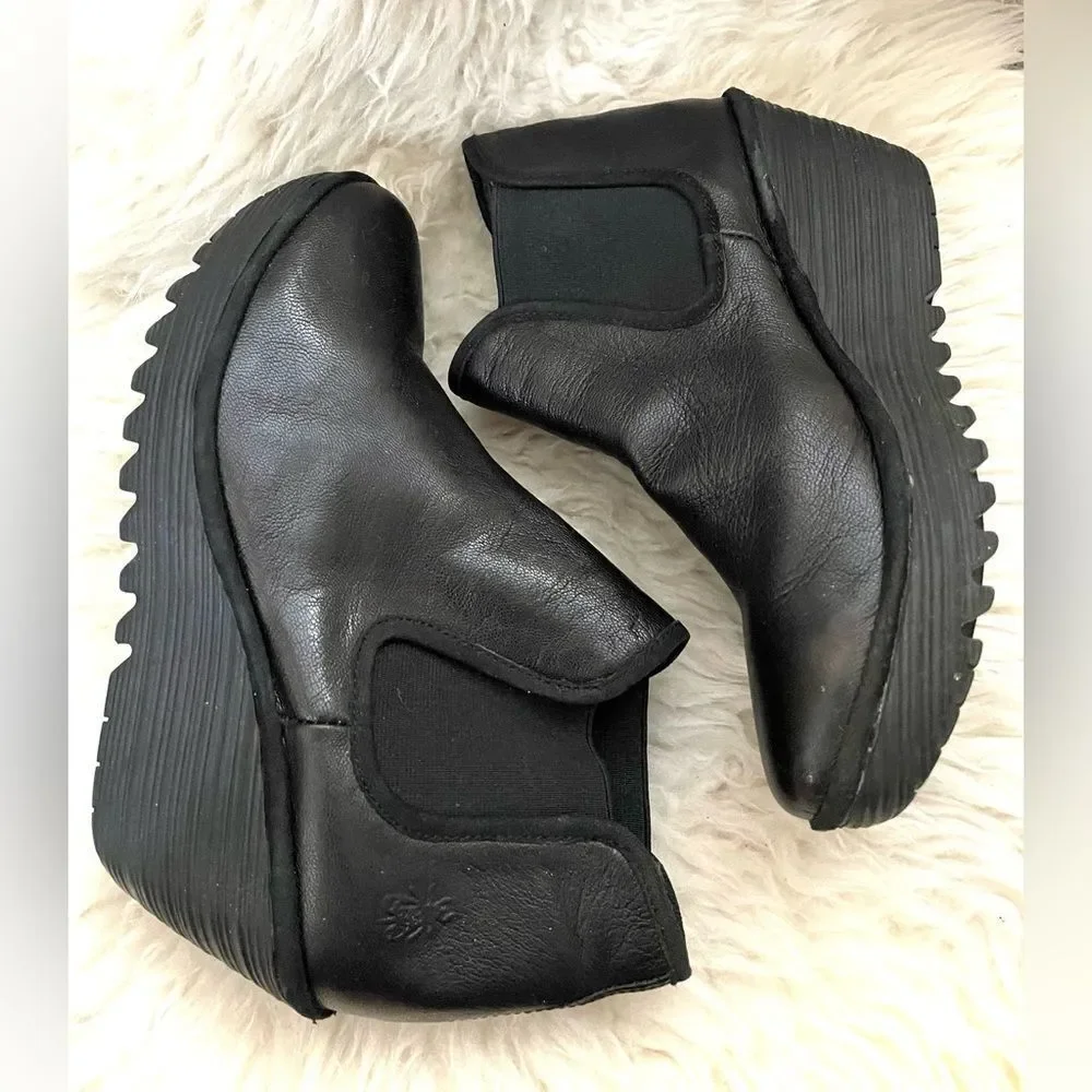 Fly London Yoss Leather Wedge Chelsea Boots Black 40 (9-9.5)